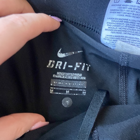 Nike shorts - Picture 2 of 3